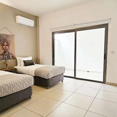 Phaedrus Living Ledras Residences 102