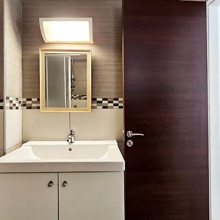Apartment Phaedrus Living Ledras Residences 102